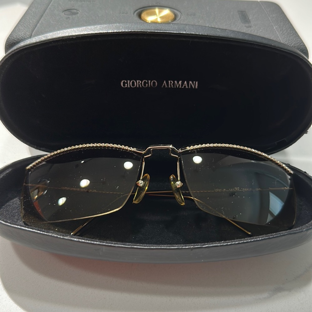GIORGIO ARMANI sunglasses